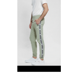 JOGGER GUESS